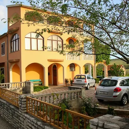 Apartment Nakic Vrpolje Exterior foto